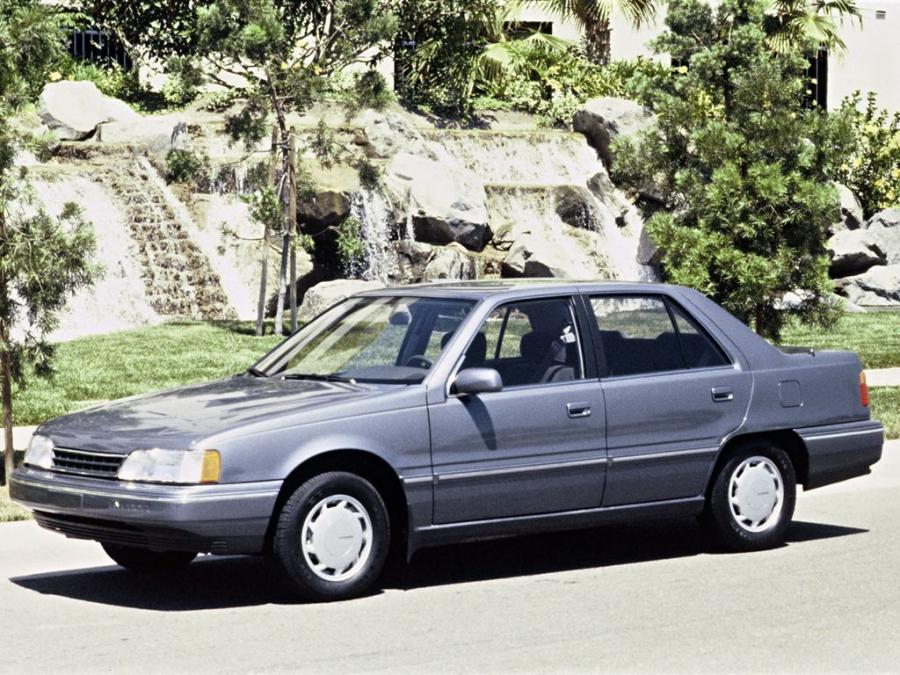  Hyundai Sonata 1988 года  (US) (фото 5 из 9)